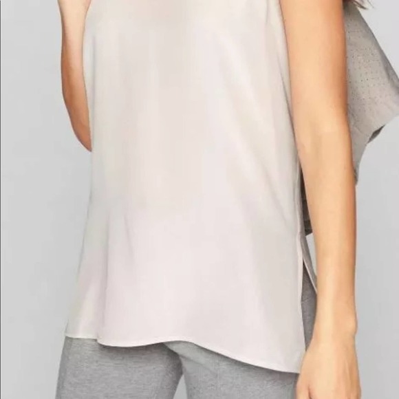 NWOT Athleta Women's Washable Silk Slit CYA Tank Tunic Small - Picture 2 of 7